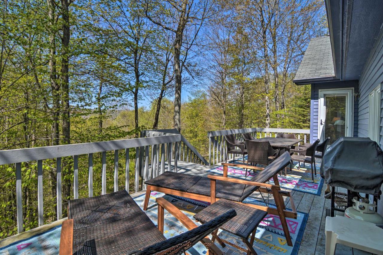 Resort-Style Harbor Springs Home With 2 Decks! Bagian luar foto