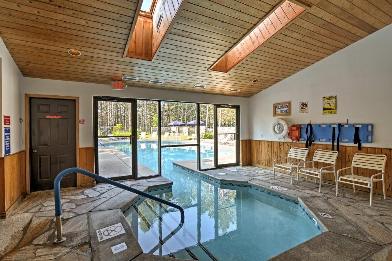Resort-Style Harbor Springs Home With 2 Decks! Bagian luar foto